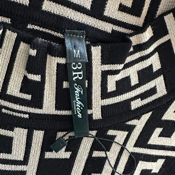 Geometric Mock Neck Long Sleeve Dress - Black & Cream - Picture 7 of 8